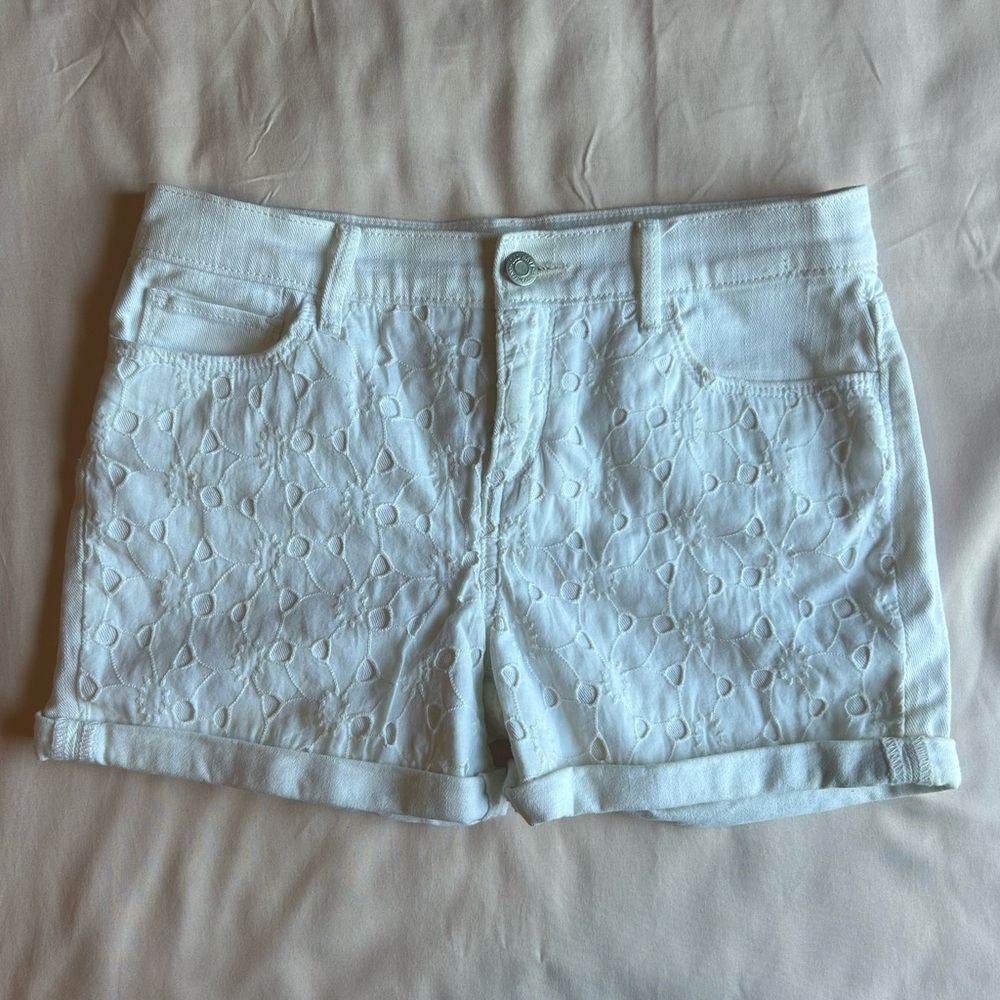 Old Navy Girls’ White Jean Shorts with Floral Embroidery – Size 12